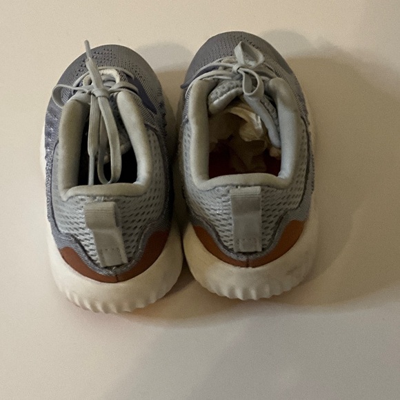 adidas Kids Sneakers in Gray and Blue - Picture 3 of 4